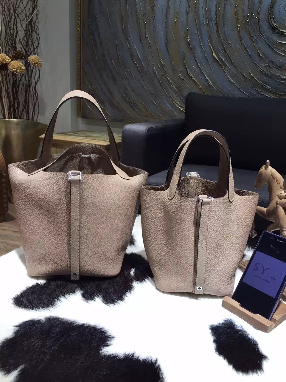 AAA Replica Hermes Picotin Lock Bag 18cm/22cm Taurillon Clemence Palladium Hardware Handstitched, Gris Tourterelle CK81 RS14060