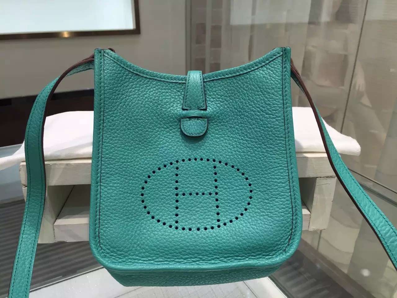 AAA Hermes Evelyne Mini TPM Taurillon Clemence Palladium Hardware Handstitched High Quality, Lagon 7V RS20027