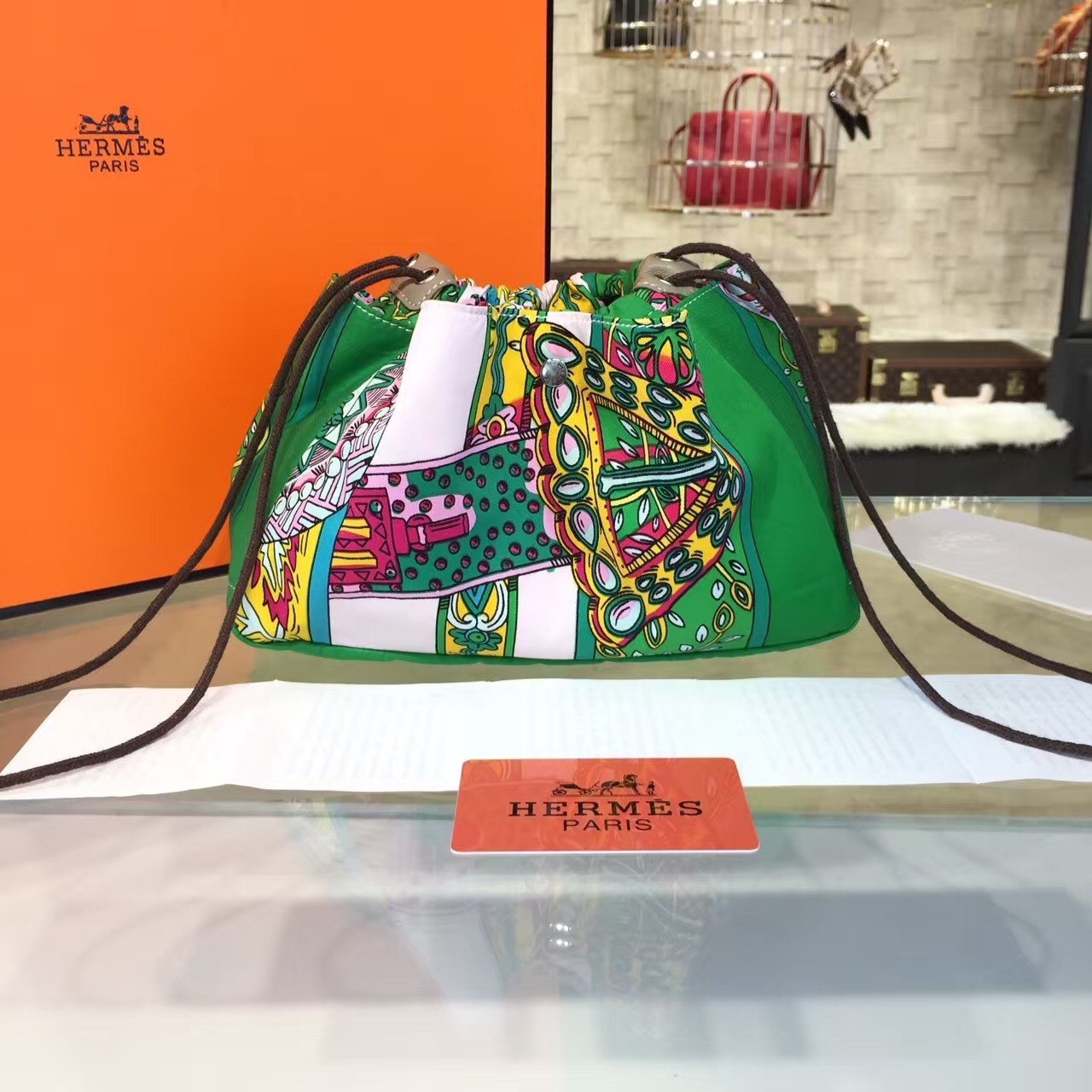Hermes Silk Fourbi Carre en Cravates GM Bag Insert with Etoupe Leather Fall/Winter 2016 Collection, Green/White Multicolor RS06814