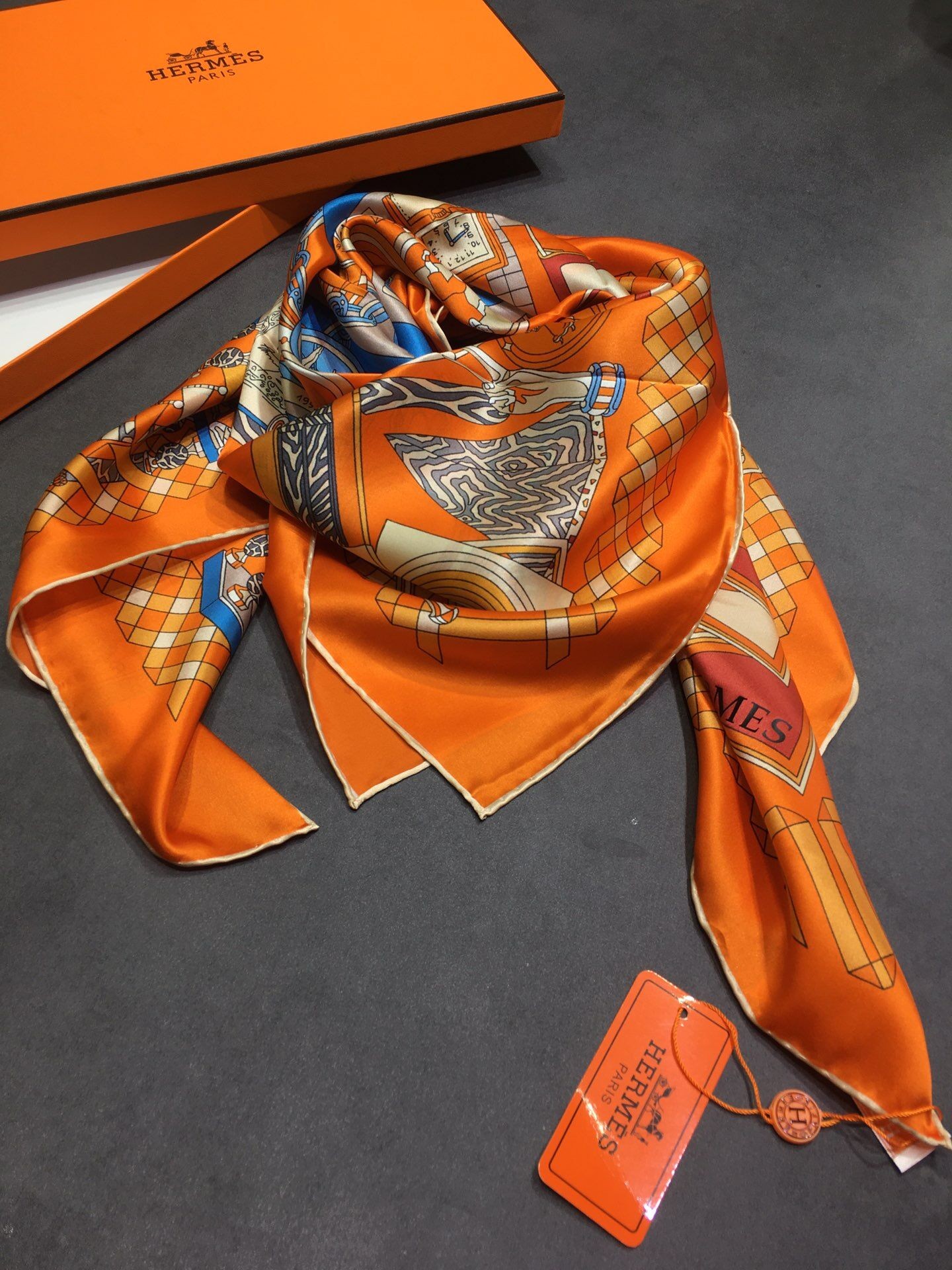 Hermes Scarf HJ00959