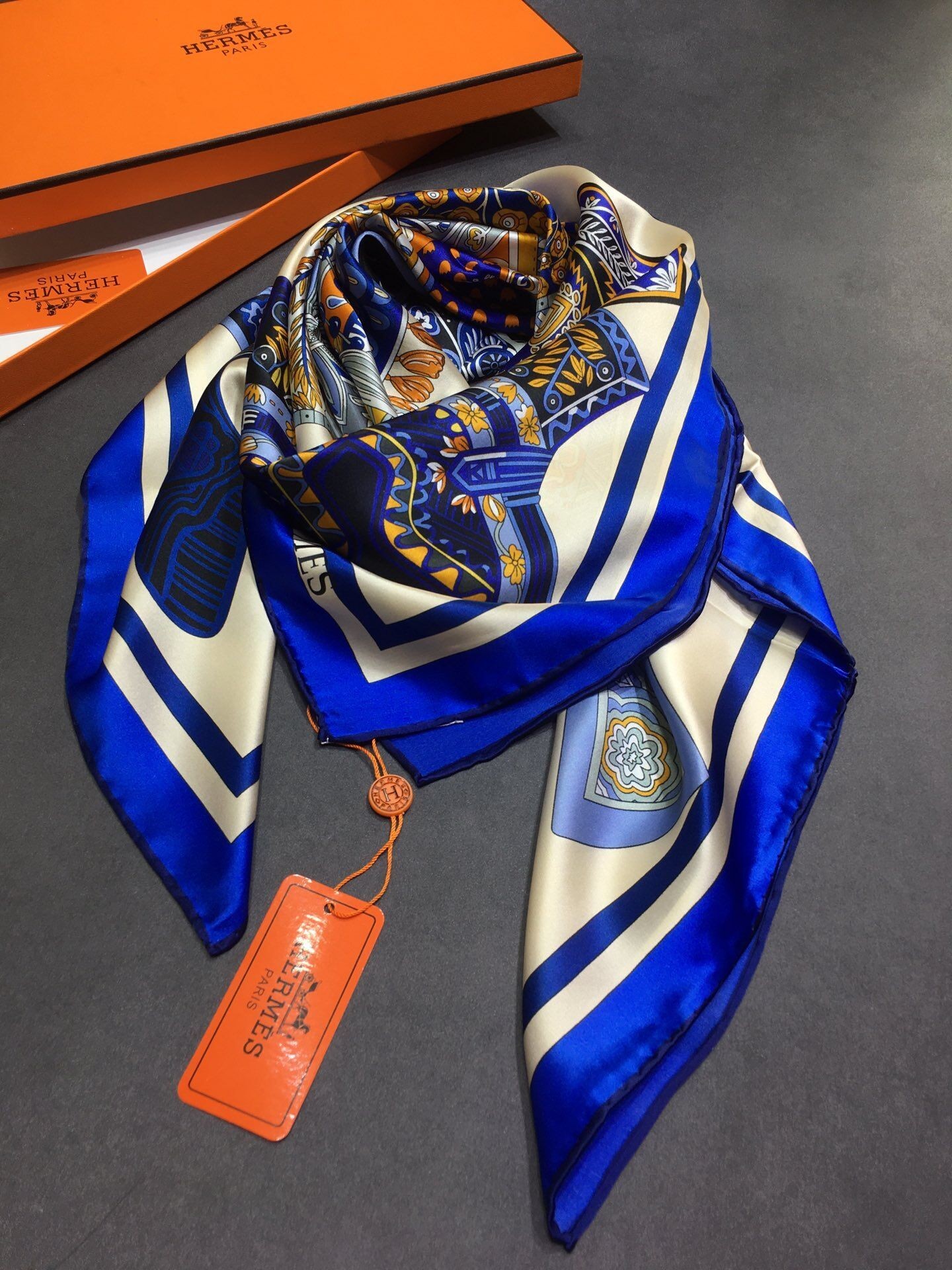 New Hermes 110CM Scarf HJ02110